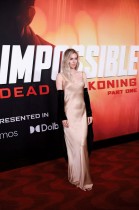 الممثلة فانيسا كيربي لدى حضورها العرض الأول لفيلم المهمة: مستحيلة في مدينة نيويورك. (رويترز)