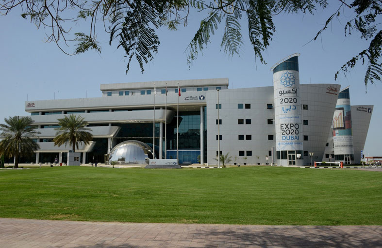 جمارك دبي تعزز جاهزية مراكزها الجمركية لتيسير حركة التجارة بالأدوية والمعدات الطبية