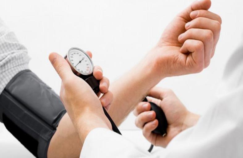 ثماني طرق بسيطة لتخفيض مستوى ضغط الدم