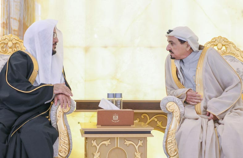 حاكم عجمان يستقبل وزير الشؤون الإسلامية السعودي