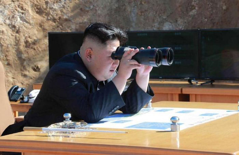 كوريا الشمالية تعلق خططا عسكرية ضد الجنوب