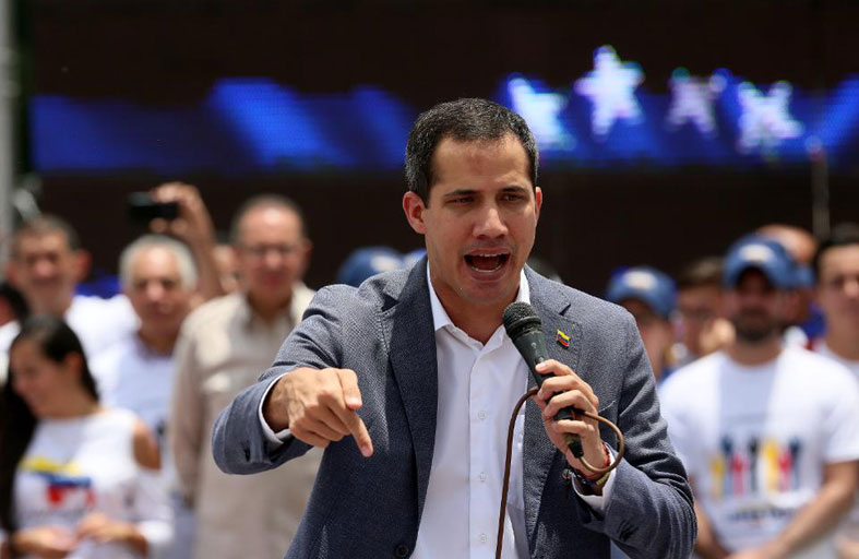  زعيم المعارضة في فنزويلا يرفض الاعتراف بالهيئة الانتخابية 