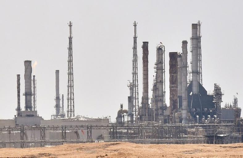تراجع قيمة صادرات النفط السعودية 11 مليار دولار