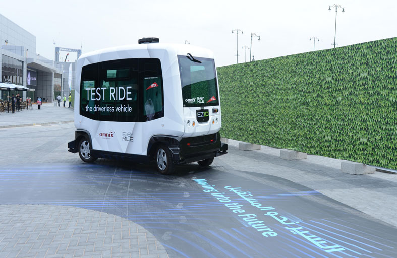  طرق دبي تحدد اشتراطات التشغيل التجريبي للمركبات ذاتية القيادة