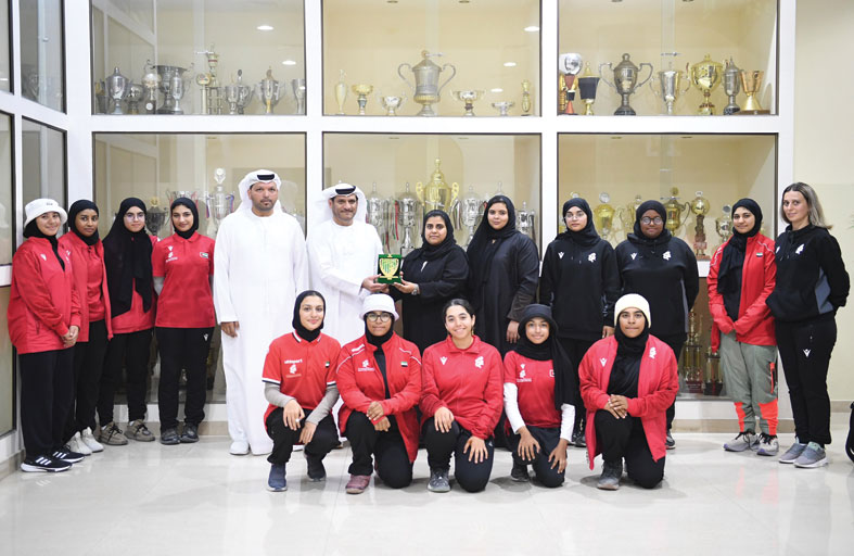  نادي الإمارات يستضيف معسكر فريق نادي الشارقة لرياضة المرأة للقوس والسهم 