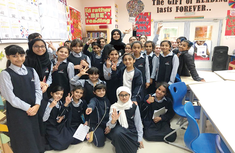 فريق العائلة السعيدة في محاكم دبي يقدم محاضرة توعية بمدرسة المهارات الحديثة حول قانون وديمة للأطفال