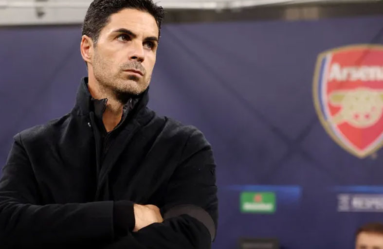 أرتيتا يطالب أرسنال بـ «إظهار المعدن الحقيقي» بعد الإقصاء من «الكأس»
