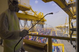 موانئ دبي العالمية تطبق تدابير سريعة وصارمة لسلامة وحماية العاملين وضمان تدفق حركة التجارة