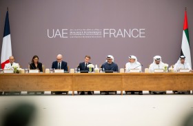 ولي عهد أبوظبي والرئيس الفرنسي يشهدان حوار الأعمال الإماراتي-الفرنسي لتعزيز الشراكة الاستراتيجية في قطاعَي الطاقة والذكاء الاصطناعي