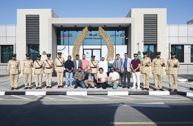 شرطة دبي تكرم الفائزين في مسابقة التصوير الضوئي للخيالة 