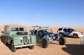شرطة أبوظبي  تشارك في تأمين فعالية متعة القيادة في الصحراء