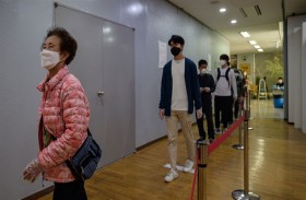 كوريا الجنوبية تخفف قيود التباعد الاجتماعي 