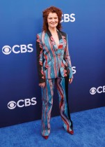 الممثلة الأمريكية ريبيكا ويزوكي لدى حضورها احتفالاً بالإعلان عن جدول الخريف لشبكة سي بي إس في استوديوهات باراماونت بهوليوود. (ا ف ب)