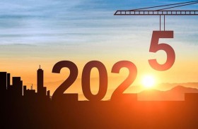 السر وراء شعورك بأن عام 2025 مرّ بسرعة مذهلة