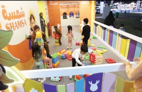 أيقونة العروض شمسة تضفي أجواءً من البهجة وتسعد الأطفال ضمن مهرجان ضواحي