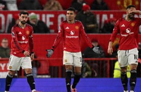 عقدة يونايتد مع بورنموث تتواصل بتعادل مثير 4-4 