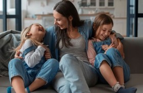 تعلّق الطفل بأحد والديه.. ماذا يعني نفسياً؟