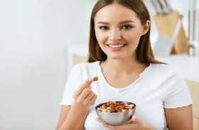 ما فوائد الجوز واللوز والبندق والفستق للجسم؟