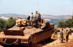 إسرائيل ترسل تعزيزات عسكرية إلى الحدود مع لبنان