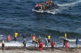 اليونان تعتزم بناء مخيمات جديدة للمهاجرين 