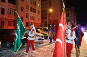 بدل المسحراتي.. فرقة موسيقية توقظ الصائمين في تركيا 