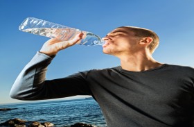 شرب كمية كافية من الماء يمكن أن يمنع قصور القلب