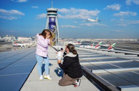 مطار دبي الدولي DXB يشهد أول  عرض زواج على سطح مطار في العالم