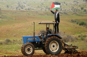 إسرائيل تحظر الصادرات الزراعية الفلسطينية عبر الأردن 