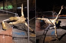 تمثال إبراهيموفيتش يتعرض للتخريب 