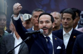 تنصيب دي لا إسبرييا رئيسا لكولومبيا يقرّبها من واشنطن وينقلها من اليسار إلى اليمين 