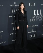 الممثلة الأمريكية سيلينا جوميز لدى حضورها حفل مجلة Elle Women in Hollywood 2024 في لوس أنجلوس. (ا ف ب)