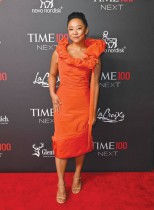الممثلة الأمريكية ستيفاني هسو لدى حضورها حفل TIME 100 Next Gala في نيويورك.  (ا ف ب)