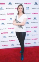 الممثلة ثورا بيرش خلال حضورها العرض الأول لفيلم The Sixth Reel في نقابة المخرجين الأمريكية في ويست هوليود، كاليفورنيا. ا ف ب