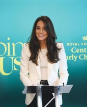 كاثرين، أميرة ويلز تلقي خطابا بمقر (ناتويست) في لندن لاستضافة الاجتماع الافتتاحي لفريق العمل الجديد للطفولة المبكرة. (ا ف ب)