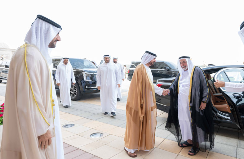 حاكم الشارقة يطلق تطبيق ومنصة القواسم الرقمية 