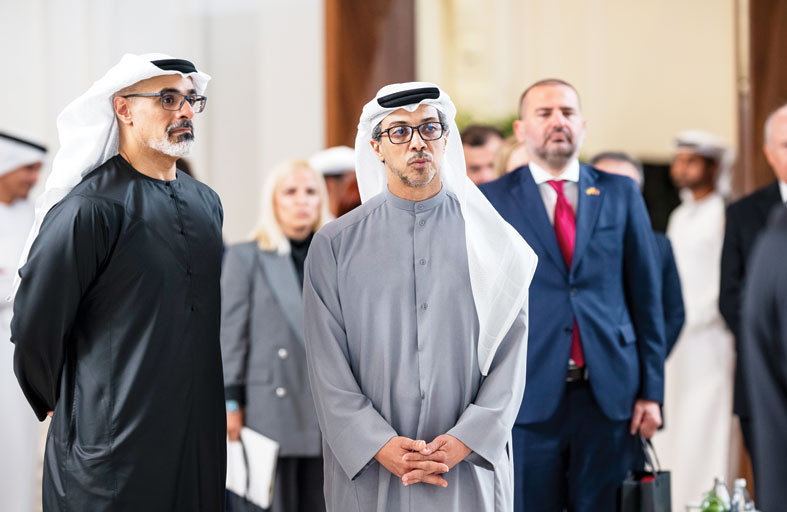 رئيس الدولة ورئيس ألبانيا يؤكدان أهمية إرساء ركائز الأمن والاستقرار والسلام في العالم  