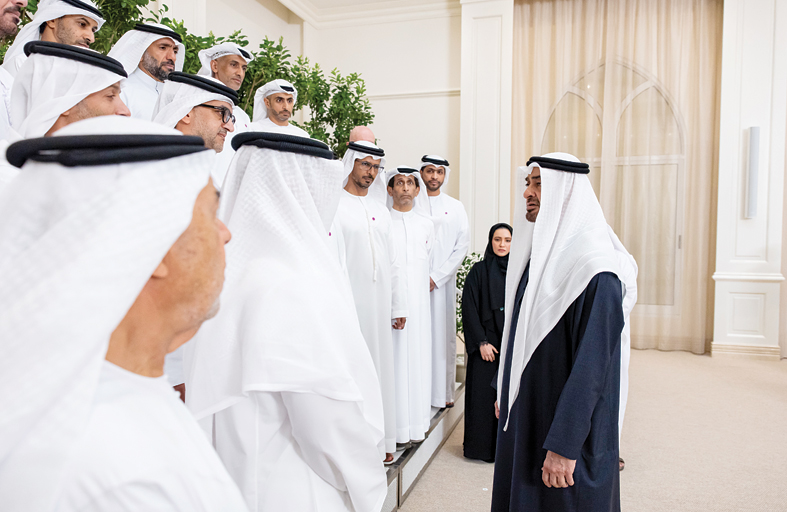 رئيس الدولة يستقبل وفد جهاز أبوظبي للاستثمار بمناسبة احتفاء الجهاز بالذكرى الــ 50 لتأسيسه 