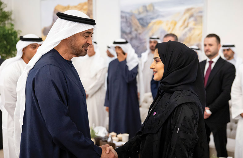 رئيس الدولة يؤكد أهمية مواكبة الرياضة الإماراتية ما تشهده الدولة من تطور وتقدم في مختلف المجالات التنموية  