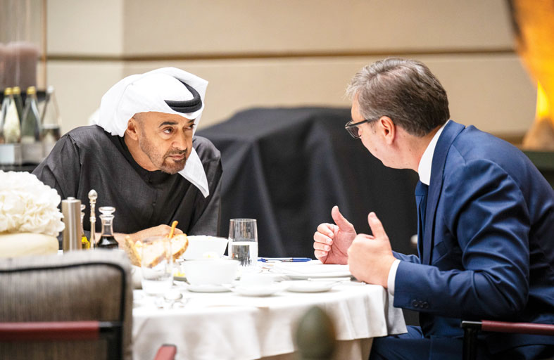 رئيس الدولة يؤكد حرص الإمارات على ترسيخ أسس السلام والاستقرار في منطقة البلقان  