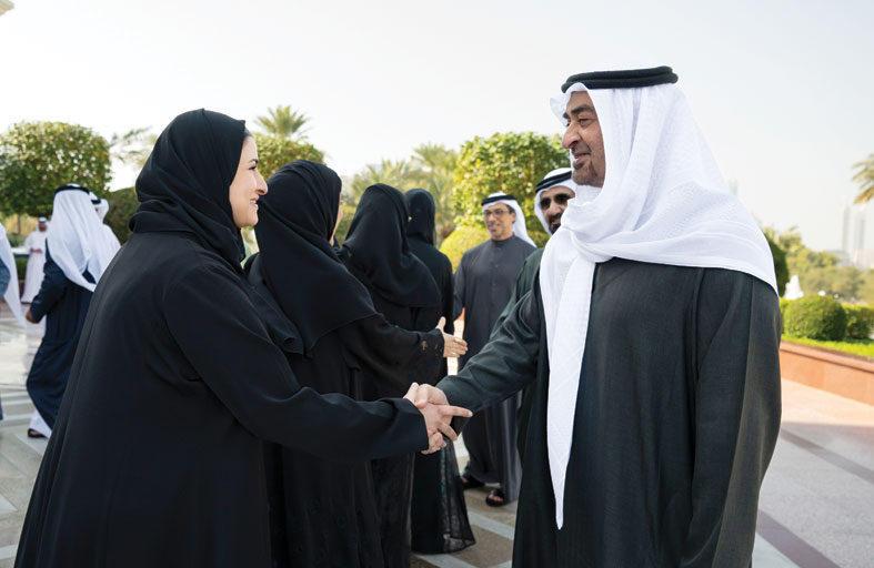 رئيس الدولة: الحكومة بقيادة محمد بن راشد قدمت نموذجاً تنموياً ملهماً يضع الإنسان في قمة أولوياتها 