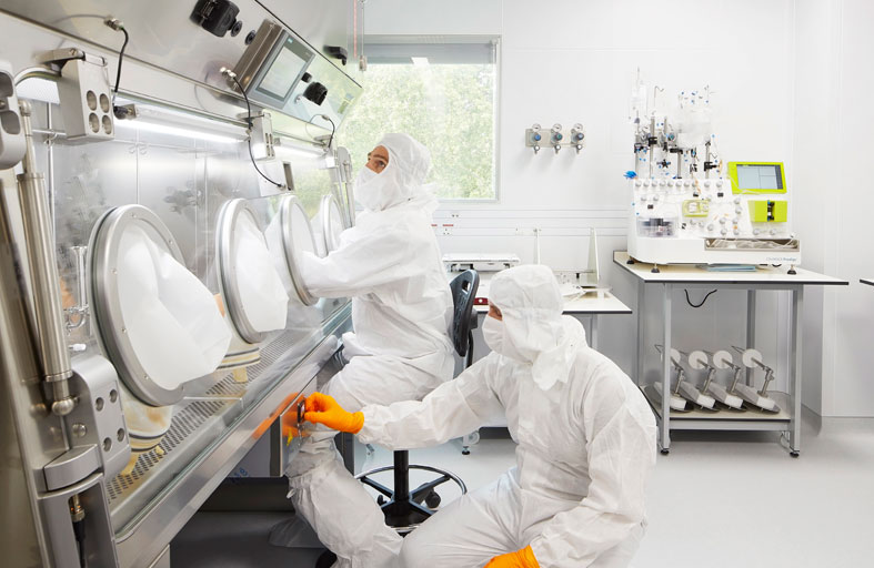 «زايد الخير» .. إرث خالد يشع نورا في جميع أنحاء العالم 