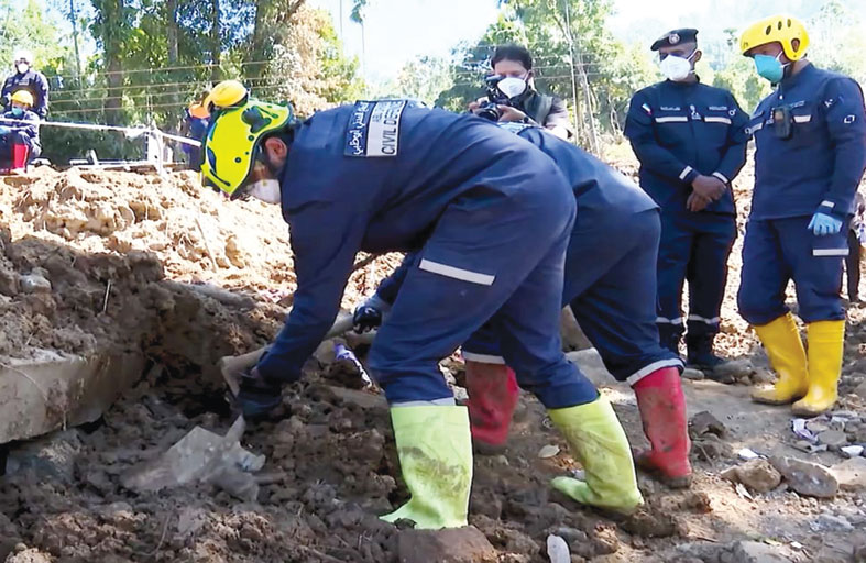 الجيش السريلانكي يشيد بكفاءة فريق البحث والإنقاذ الإماراتي وقدراته العالية 