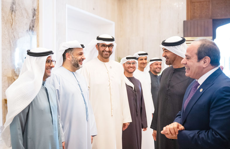 رئيس الدولة والرئيس المصري يؤكدان أن حل الدولتين هو المسار الوحيد لتحقيق السلام بالمنطقة 