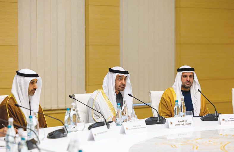 رئيس الدولة يؤكد حرص الإمارات على تعزيز شراكاتها التنموية مع دول القوقاز بما يرسخ الاستقرار والسلام لشعوبها 