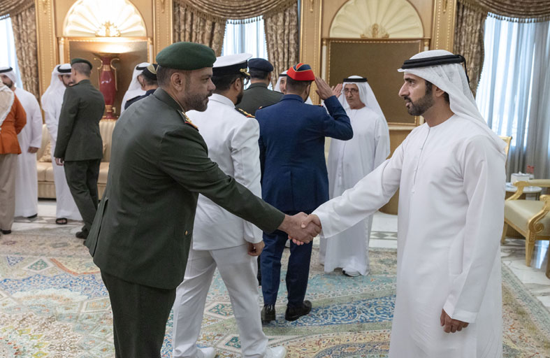 حمدان بن محمد ومكتوم بن محمد يتقبّلان التعازي في وفاة الشيخ أحمد بن راشد 