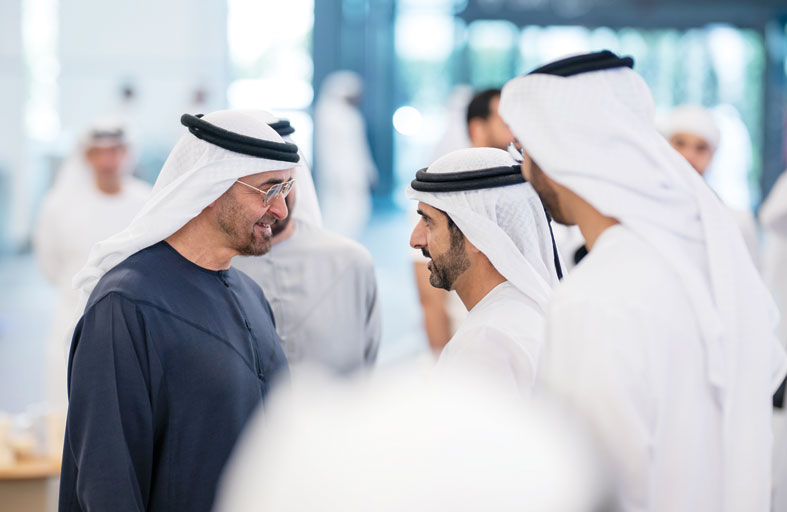 رئيس الدولة يستقلّ قطار الاتحاد من أبوظبي إلى دبي 
