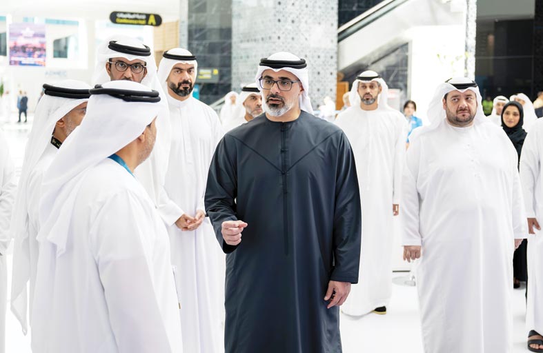 خالد بن محمد بن زايد يشهد جانبا من فعاليات المعرض والمؤتمر العالمي للمرافق 2024 