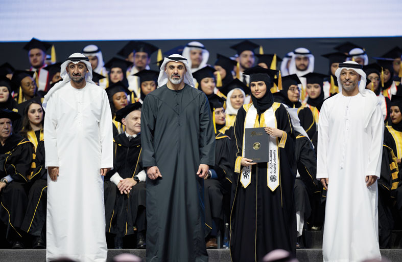 تحت رعاية رئيس الدولة.. خالد بن محمد بن زايد يشهد حفل تخريج جامعة خليفة لعام 2025 