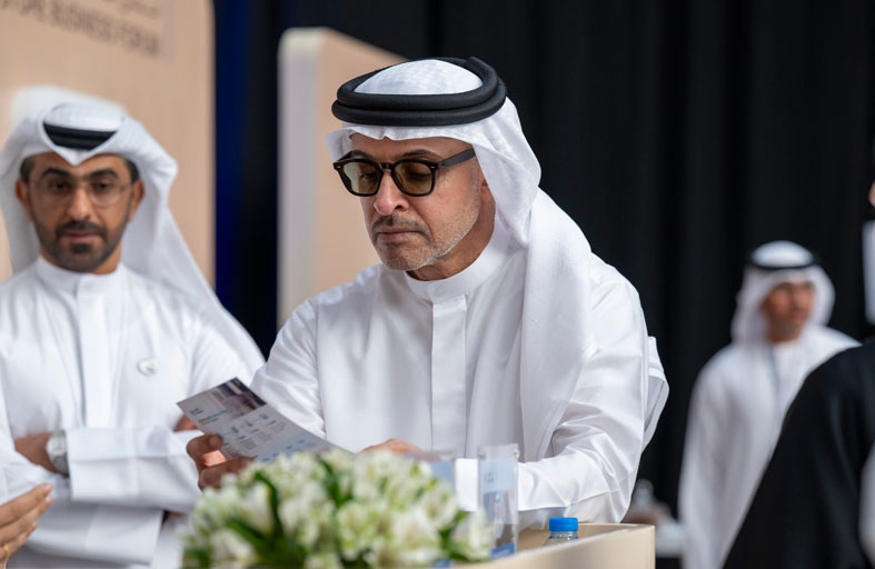هزاع بن زايد يفتتح فعاليات الدورة الأولى من منتدى العين لأعمال المستقبل 