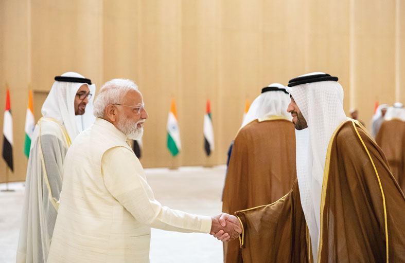 رئيس الدولة ورئيس وزراء الهند يبحثان تعزيز الشراكة الإستراتيجية الشاملة بين البلدين والتطورات الإقليمية 